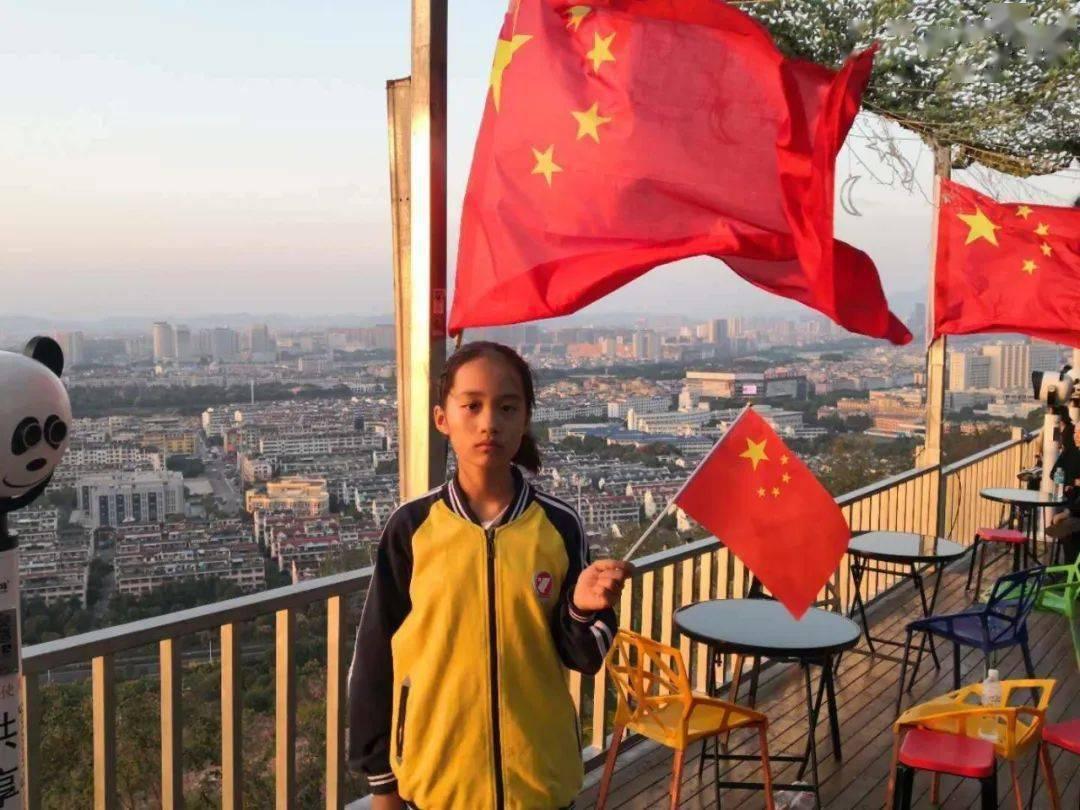 五彩果冻大相连