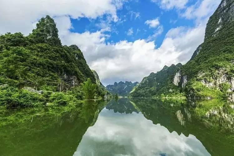 “雅廉坐诊台”下沉乡镇