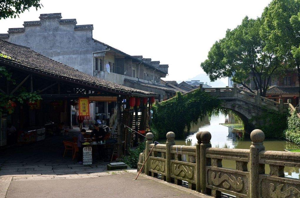 《探索